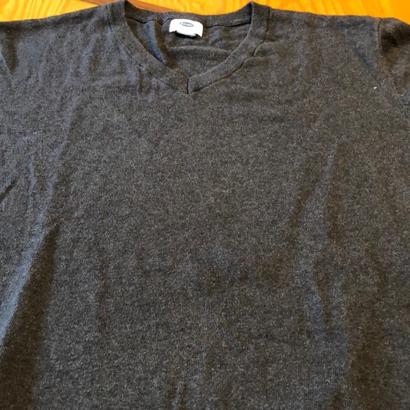 Men V-Neck Sweater Old Navy Grey Gray XLarge - Picture 2 of 3